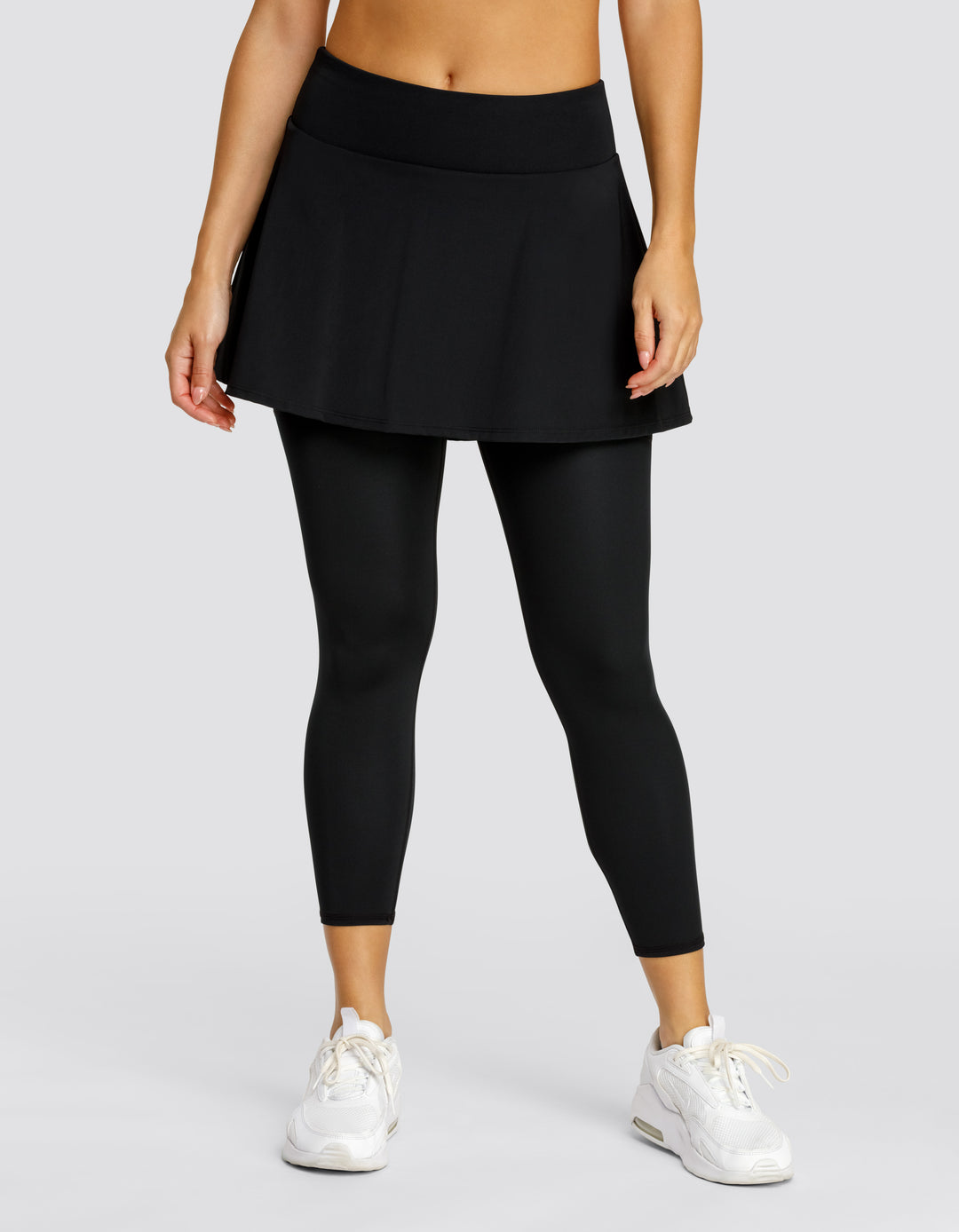 SKIPPER MID-RISE SKIRTED LEGGING - ONYX BLACK