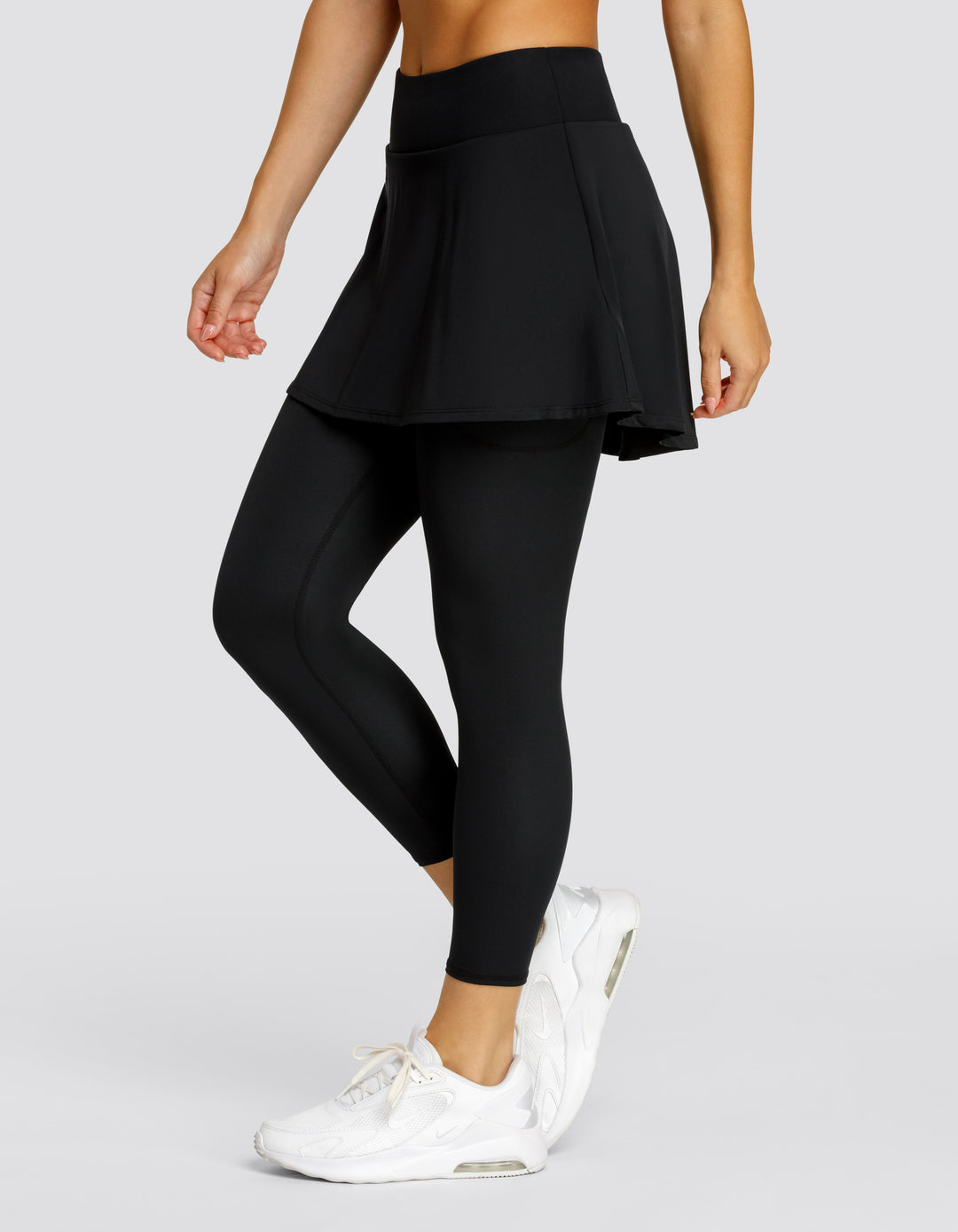 SKIPPER MID-RISE SKIRTED LEGGING - ONYX BLACK